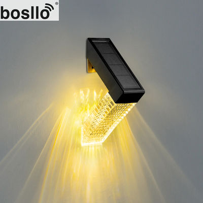 مصابيح الحائط الكريستالية الشمسية الخارجية 1.2V 700mAh IP44 مستوى مقاوم للماء